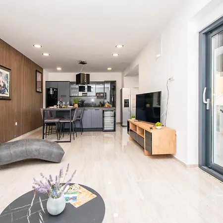 In With Sauna Apartment Brodarica (Sibenik-Knin)