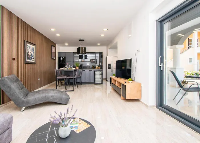 In With Sauna Appartement Brodarica (Sibenik-Knin)