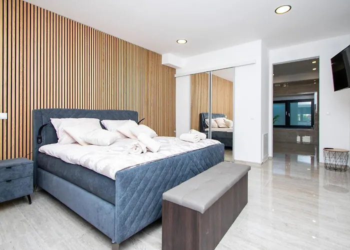 In With Sauna Brodarica (Sibenik-Knin)